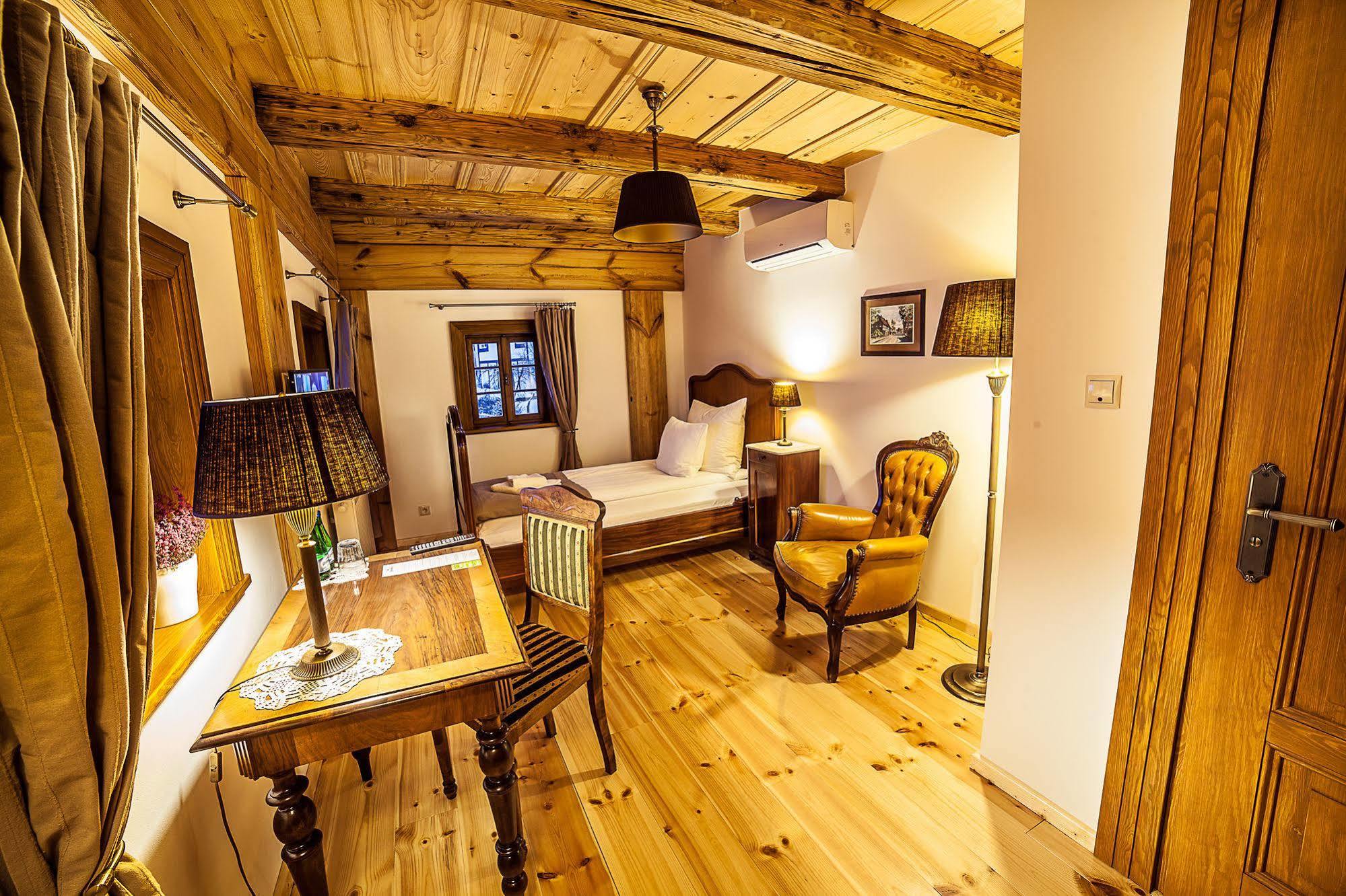 Dom Zegarmistrza Bed & Breakfast 3*